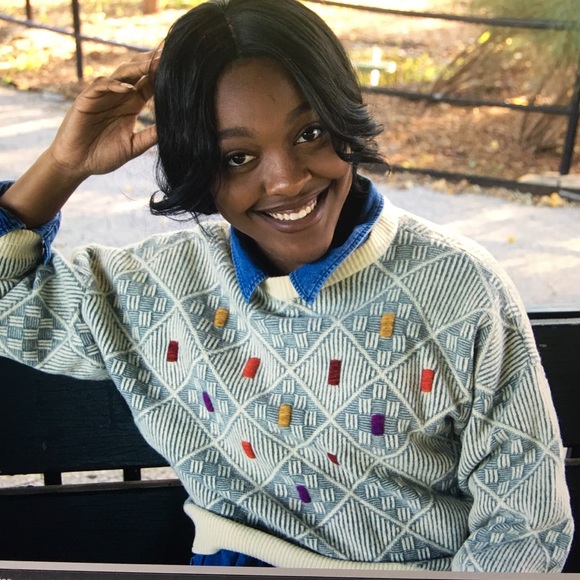 THICK & COZY VINTAGE FALL SWEATER!! - Picture 2 of 8